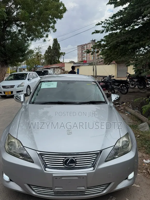 Lexus IS 250 2007 Nyeupe - 1
