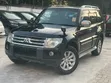 Mitsubishi Pajero 2009 Black - 2