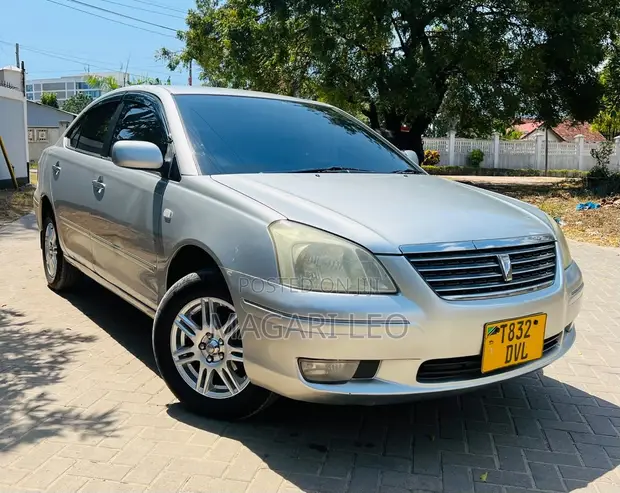 Toyota Premio 1.5 FWD 2005 Nyeupe - 1