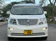 Toyota Alphard 2004 Nyeupe - 1