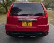 Nissan X-Trail 2010 Nyeusi - 5