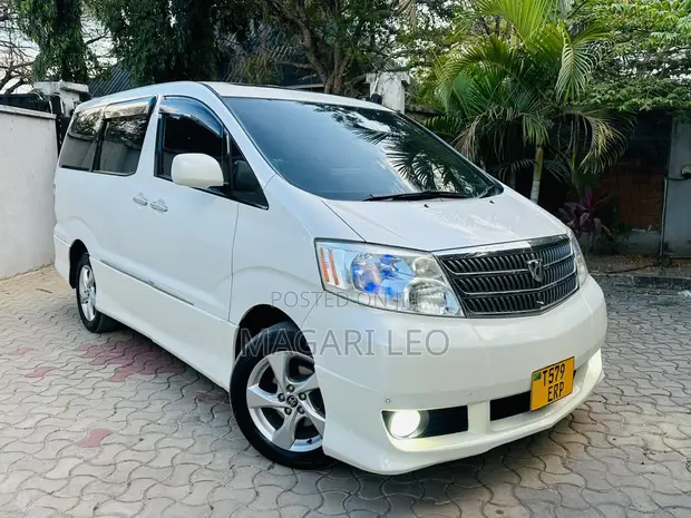 Toyota Alphard 2.4 Petrol FWD 2005 White - 1