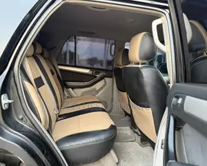 Toyota Hilux Surf 2005 Nyeusi