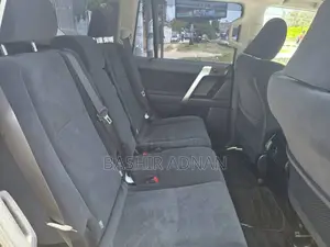 Toyota Land Cruiser Prado 2.7 TX 2023 Nyeusi