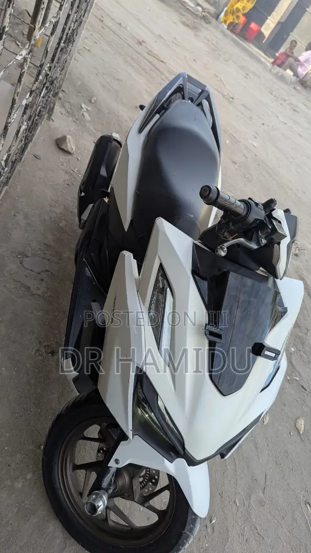 Honda Vario 160 Scooter 2020 - 1