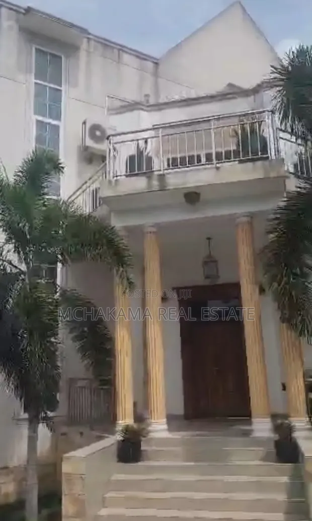 6-Bedroom Block of Flats for Sale in Kibada - 1