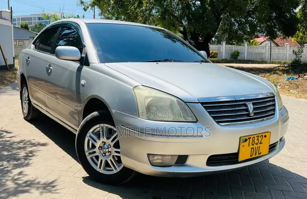 Toyota Premio 2003 Nyeupe - 1