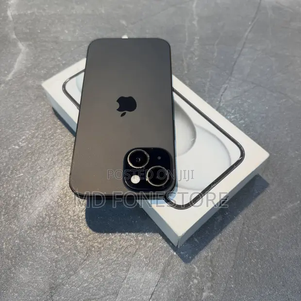 New Apple iPhone 15 128GB Black - 1