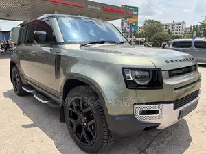 Land Rover Defender 110 First Class 2022
