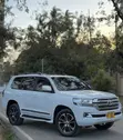 Toyota Land Cruiser 2014 Rangi ya Lulu - 5