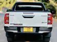Toyota Hilux 2024 - Nyeupe - 1