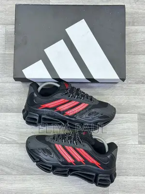 Adidas Megaride Sneakers - Mpya Kabisa