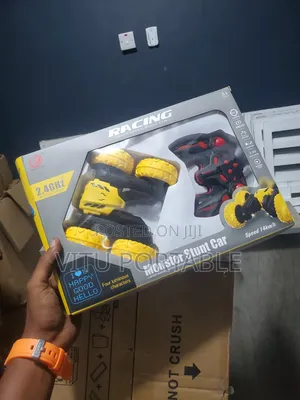 RC Stunt Car - Double Side Driving 360 Flip