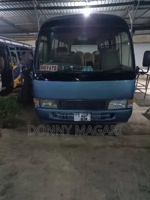 Toyota Coaster 2002 - Blue