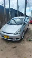 Toyota Wish 2005 Nyeupe - 3