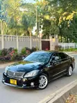 Toyota Crown Athlete 2011 Nyeusi - 4