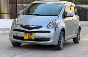 Toyota Ractis 2007 Kijivu