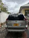 Toyota Land Cruiser Prado 2005 Nyeupe - 2