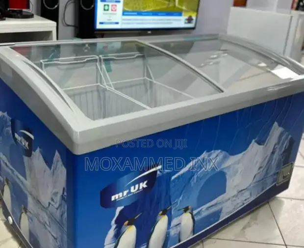 MR UK Showcase Freezer 418L - Brand New - 1