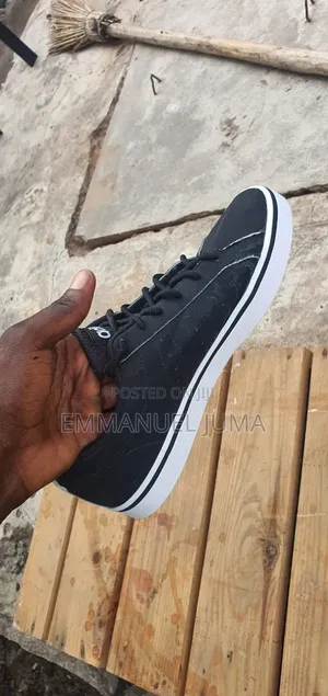 Adidas VS Pace Sneakers - Zilizotumika