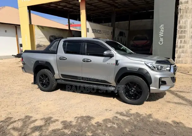 Toyota Hilux Revo Single Cab 2.8 Diesel AWD 2021 Silver - 1