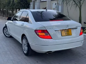 Mercedes-Benz C-Class 2009