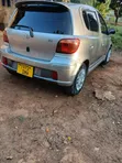 Toyota Vitz RS 2004 Nyeupe - 3