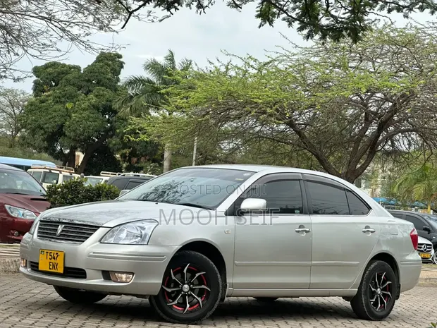 Toyota Premio 2005 Silver - 1