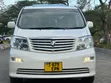 Toyota Alphard 2004 - Nyeupe - 1