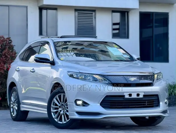 Toyota Harrier 2015 Silver - 1