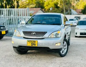 Toyota Harrier 2005 Nyeupe