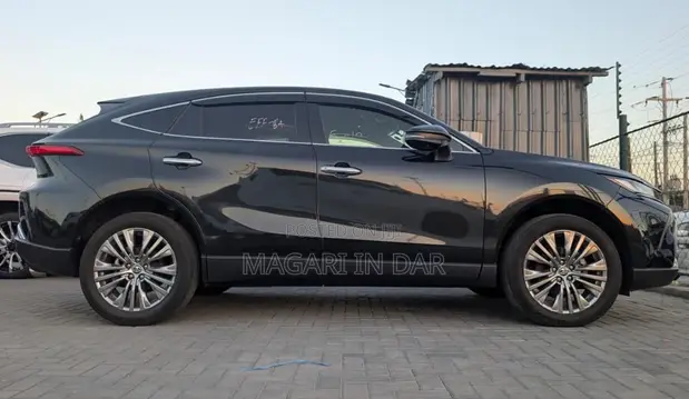 Toyota Harrier 2020 Nyeusi - 1