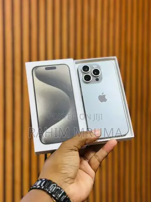 Apple iPhone 15 Pro Max 256GB Gray (Used)