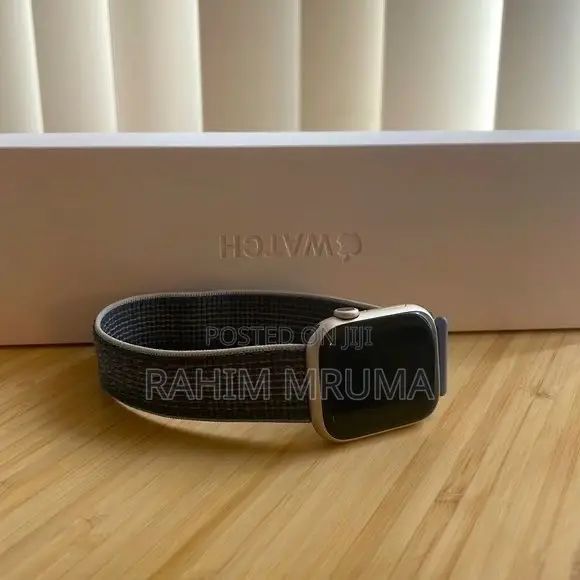 Apple Watch Series 8 45mm - 1