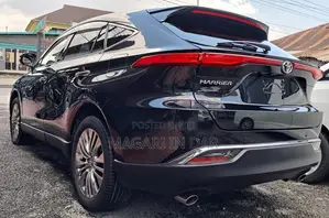 2021 Toyota Harrier Black