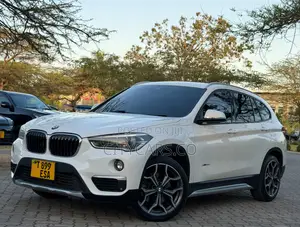 BMW X1 xDrive28i AWD 2016 Nyeupe