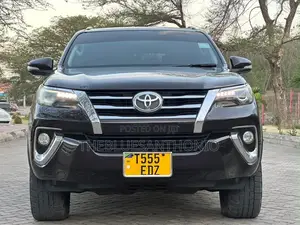 Toyota Fortuner VX 2017 Black