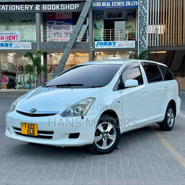 Toyota Wish 2006 - Nyeupe Laini - 1
