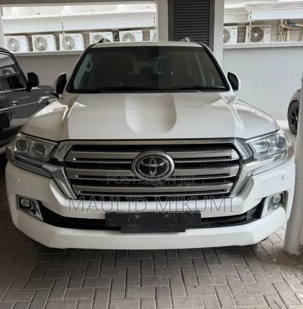 Toyota Land Cruiser 2019 VX - 1