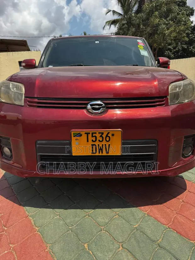 Toyota Corolla Rumion Hatchback 1.5 FWD 2010 Maroon - 1