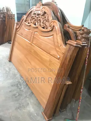 Kitanda King Size Mbao Mninga - Muundo wa Maua