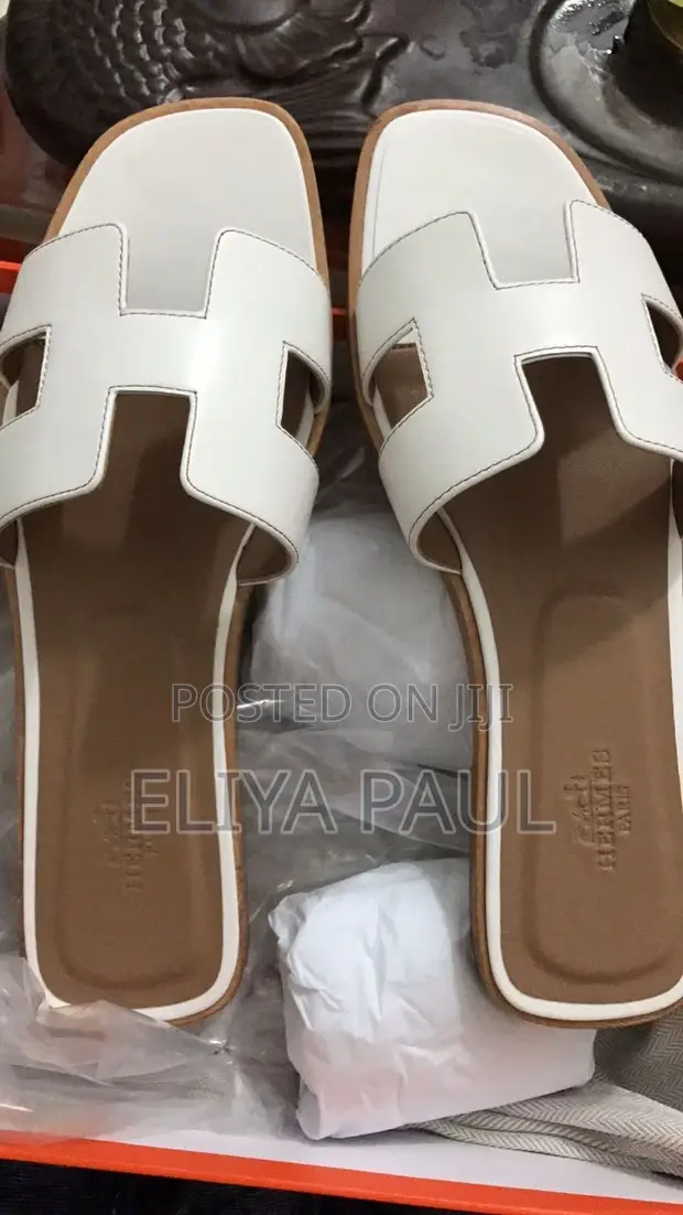 Hermes Leather Flat Sandals - White - 1
