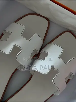Sandals za Hermes Ngozi Flat - Nyeupe