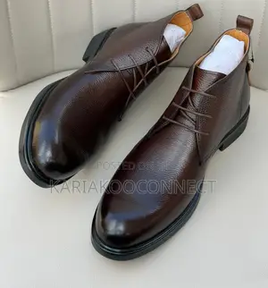 Viatu vya Clarks vya Ngozi vya Chukka
