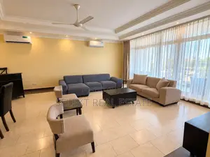 Furnished 4-Bedroom Apartment in Oyster Bay for Rent