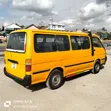 Toyota HiAce 1998 Yellow - 1