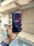 Samsung Galaxy S10 128GB Nyeusi - 3