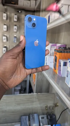 Apple iPhone 13 128GB Blue