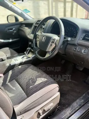 Toyota Crown Athlete 2010