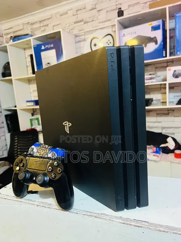 Sony PlayStation 4 Pro 1TB 4K Iliyotumika - 1